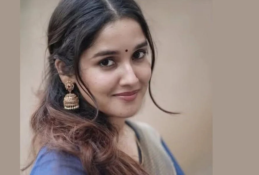 Anikha Surendran Height