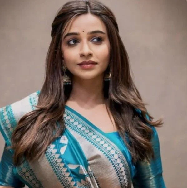 divya ganesh age